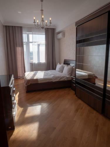 Boulevard Side Apartments