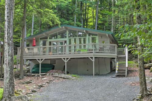 Mid-century Cabin With Resort Amenities On Lake!