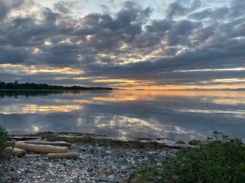 Bed & Breakfast Kye Bay Bnb - A Place To Breathe