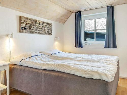 Four-bedroom Holiday Home In Bl�vand 52