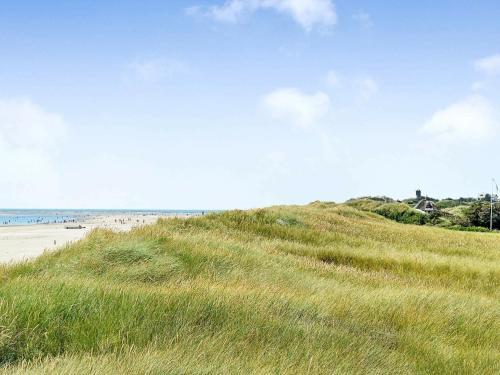Four-bedroom Holiday Home In Bl�vand 52