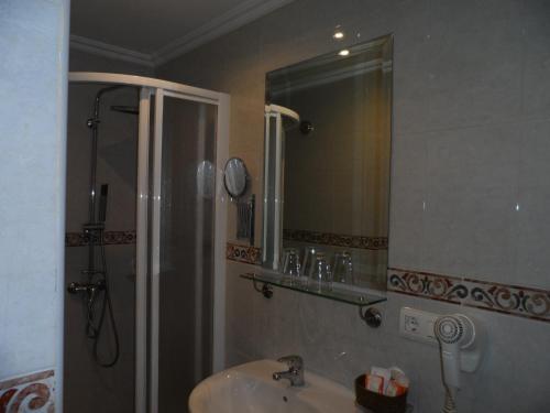Hostal Coru�a
