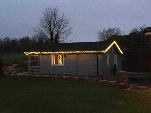 Countryside 2 Bedroom Log Cabin,spectacular Views.