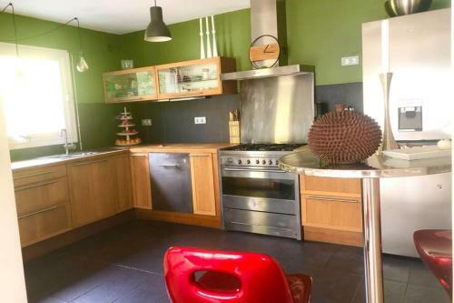 Sublime 160 M2 With Garage-garden-wifi And Pool