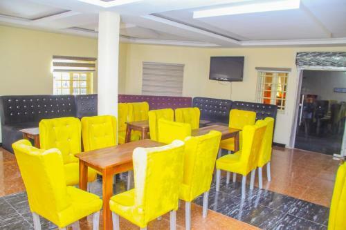 Hotel Ontario Suites
