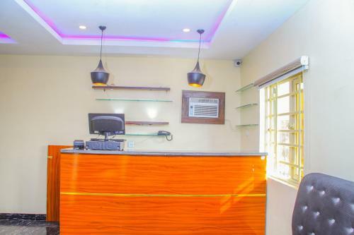 Hotel Ontario Suites