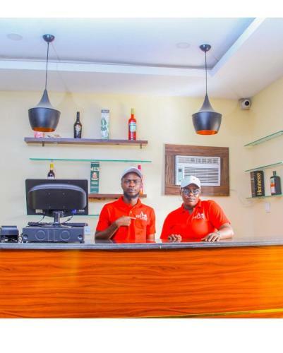 Hotel Ontario Suites