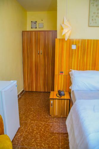 Hotel Ontario Suites