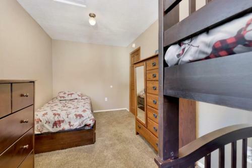 Mount Shasta Retreat #2073 By Big Bear Vacations