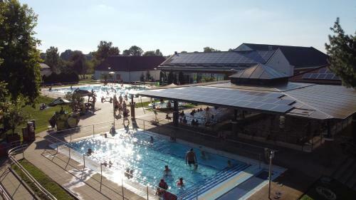 Hostal Cseng? Vend�gh�z
