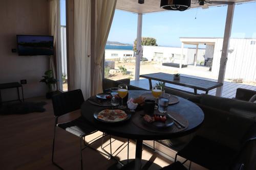 Buqez Resort, Vila 51