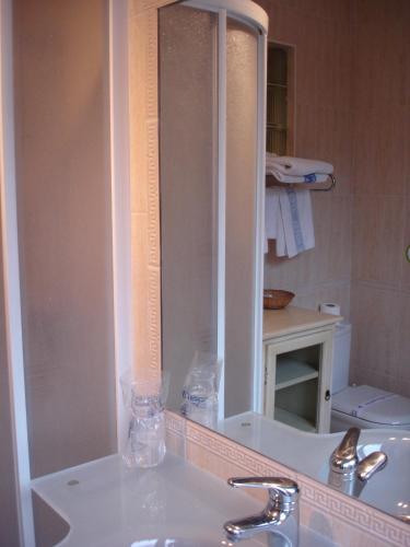 Hostal Ayestaran II