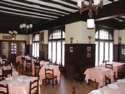 Hostal Ayestaran II