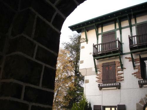 Hostal Ayestaran II