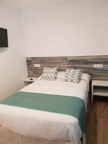 Hostal Caba�as