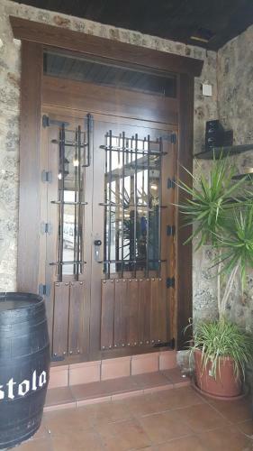 Hostal Caba�as