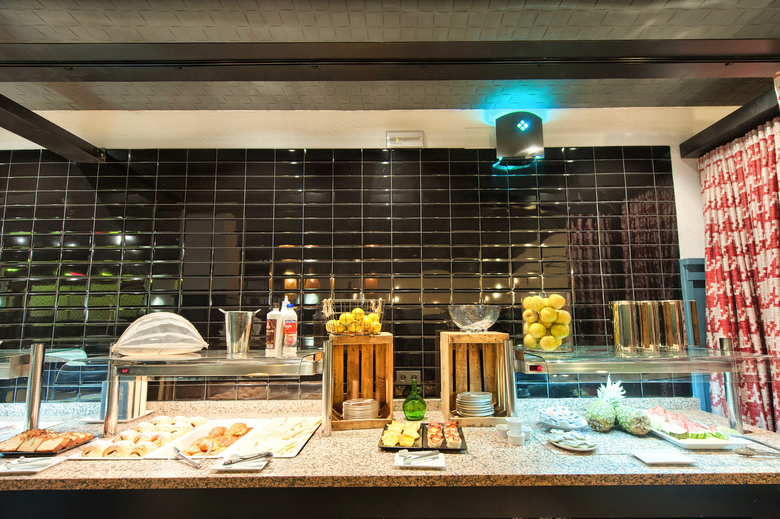 New Hotel Colon