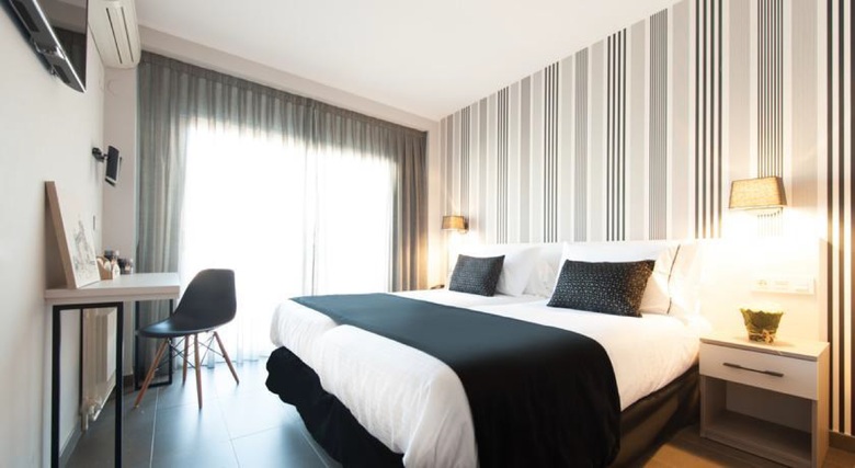 New Hotel Colon