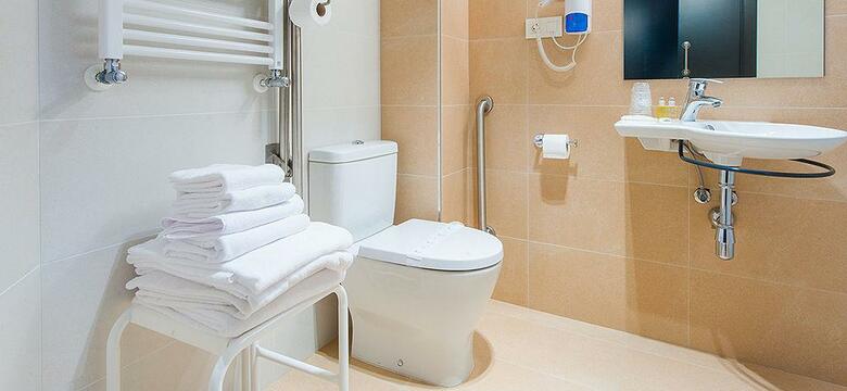 New Hotel Colon