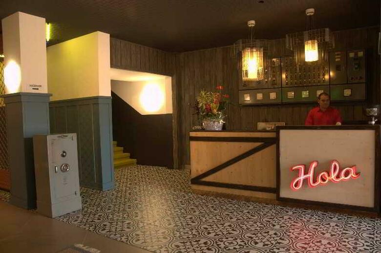 New Hotel Colon