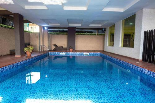 Pistbooking- Astonishing 3 Bedroom Apartment