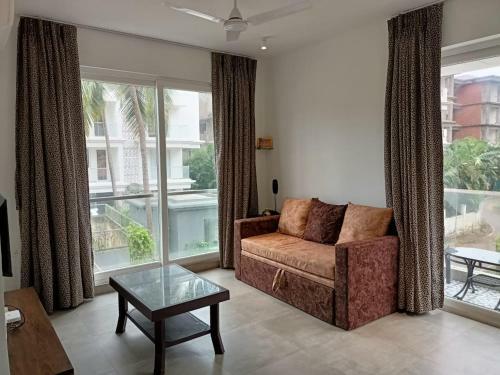 Modern Apartment In Calangute. Smart_spacious_pool