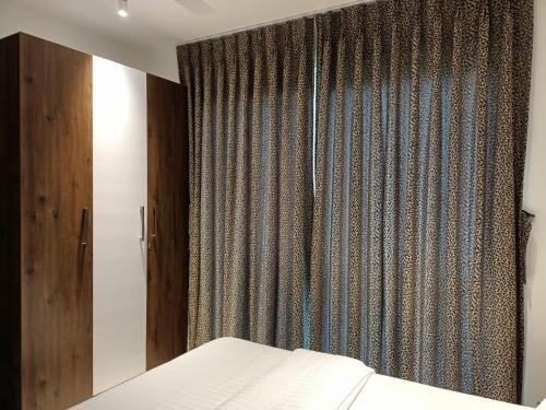 Modern Apartment In Calangute. Smart_spacious_pool