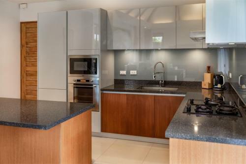 Escape Villas - Luxury Pool Villa At Anchan Villas