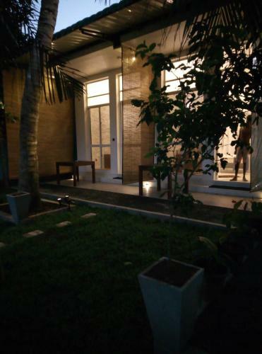 Hostal R 1 River Villa