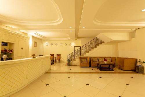 Ivory Palace Hotel