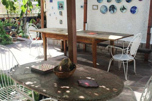 Hostal Wave Samurai Room