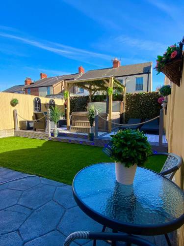 New?the Hottub House Blackpool Pleasure Beach