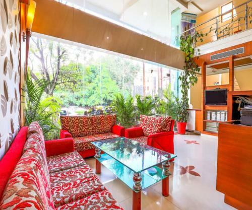 Hotel Amrit Residency