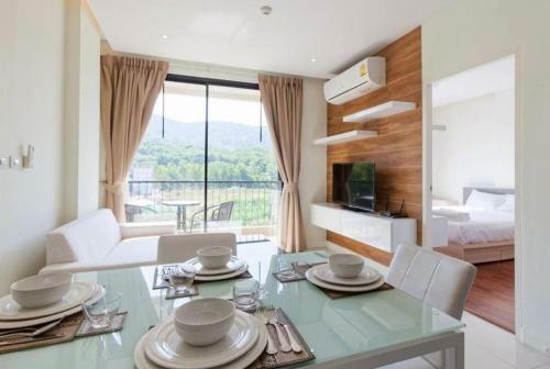 Lake Side, Lamour Apartment