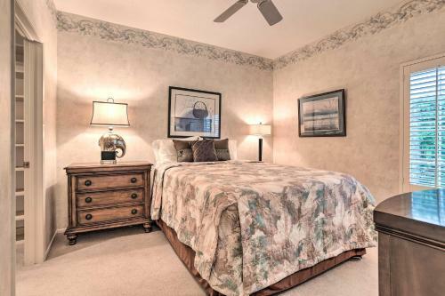 Palm Desert Townhome With Country Club Access!