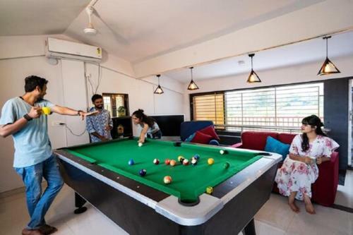 Cheerful 3 -bedroom Villa With Pool & Garden