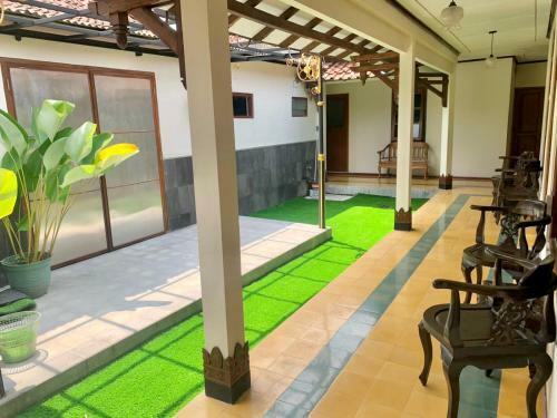 Villa Ndalem Langen Kusumo
