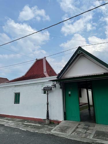 Villa Ndalem Langen Kusumo