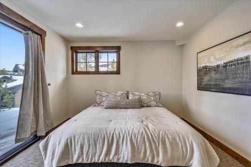 Wolverine Lookout Townhouse