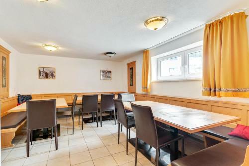 Hostal Chalet Martin