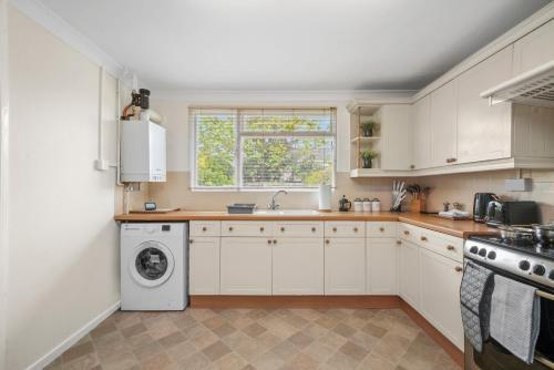 Apartamento Cheerful 3-bedroom House -sleeps 6