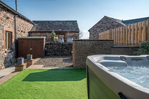 Moorfoot Court Cottages