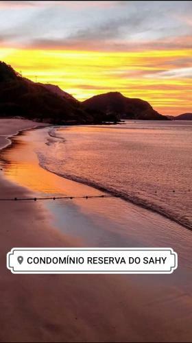 Casa Em Sahy Com Piscina