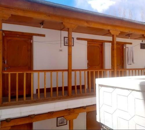 Hostal Gomang Guest House