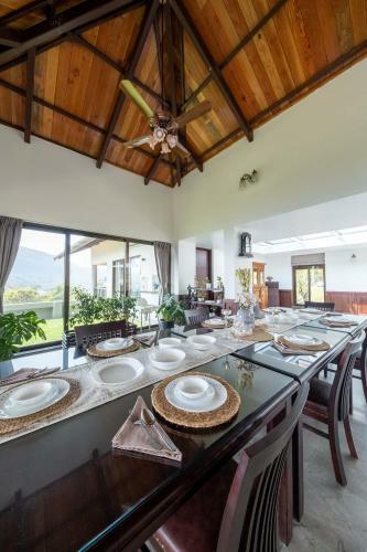 Villa Alborz