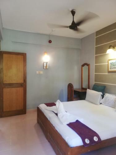 Apartment In Candolim Beach Sam