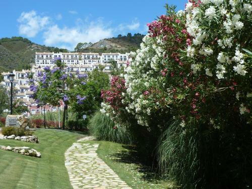 El Casar Apartments