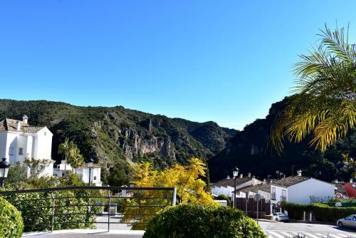 El Casar Apartments