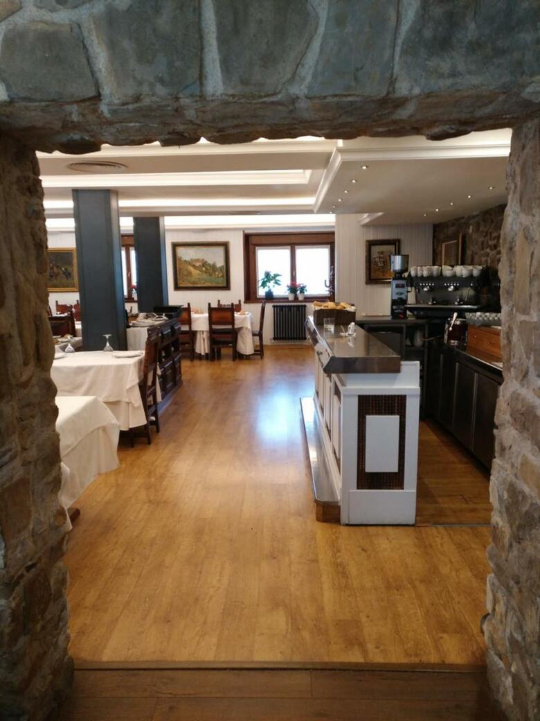 Hostal Izar-ondo