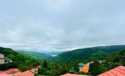 God's Abode : Entire Villa 7500 Sq Ft